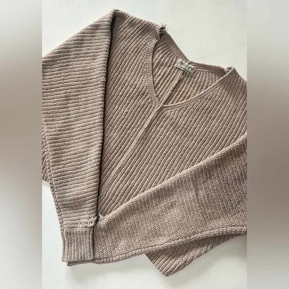 urban outfitters sweater - Picture 5 of 5